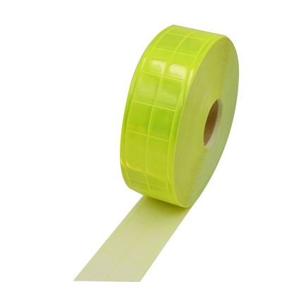 เทปสะท้อนแสง PVC สะท้อนแสงแบบกำหนดเองที่มองเห็นได้สูงพร้อม CE EN471