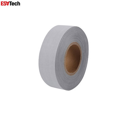 ENISO20471 OEKO-TEX100 B2007 เนื้อผ้าสะท้อนเงิน T / C วัสดุรองรับสําหรับชุดกีฬา